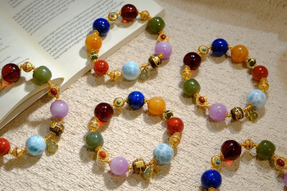 17mm 7 Chakra Balancing Bracelet with Amethyst & Larimar