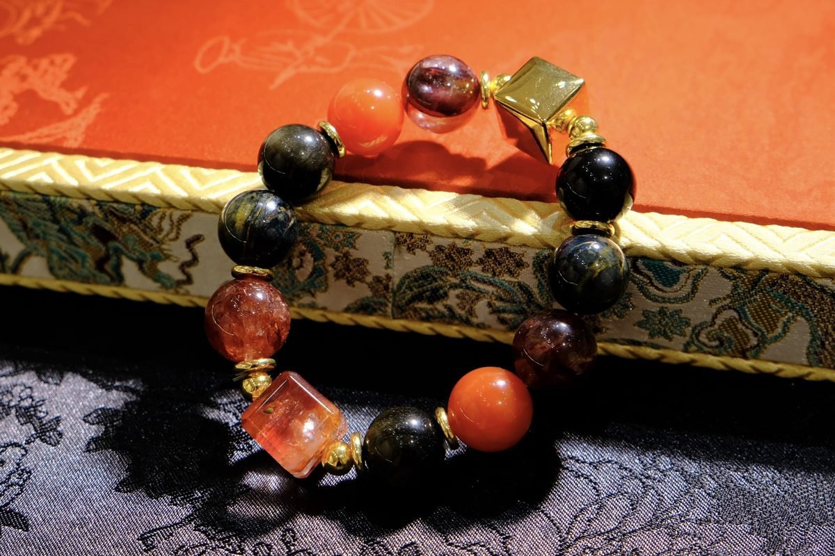 14mm 7 Chakra Balancing Square-Cut Bracelet with Red Agate