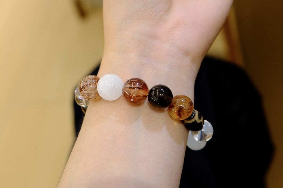 14mm 7 Chakra Balancing Bracelet with Red Agate - Image 6
