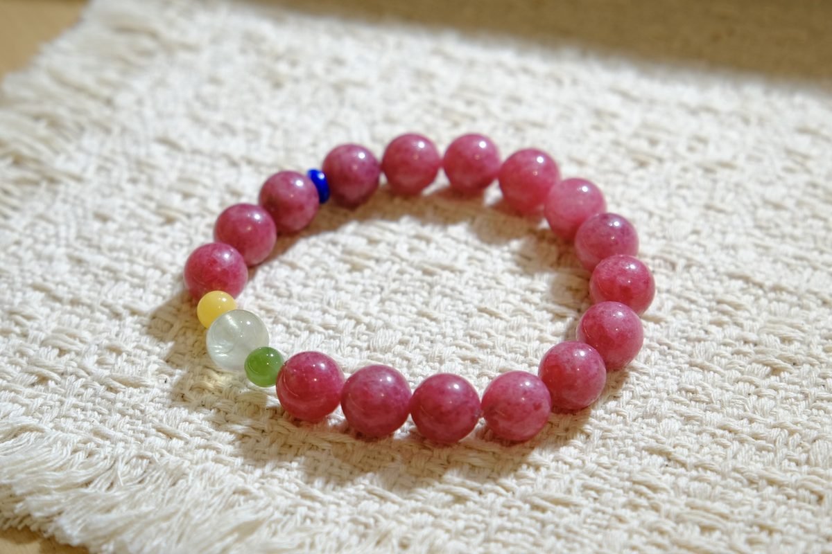 10mm Rose Quartz Bracelet with Prehnite - Image 4