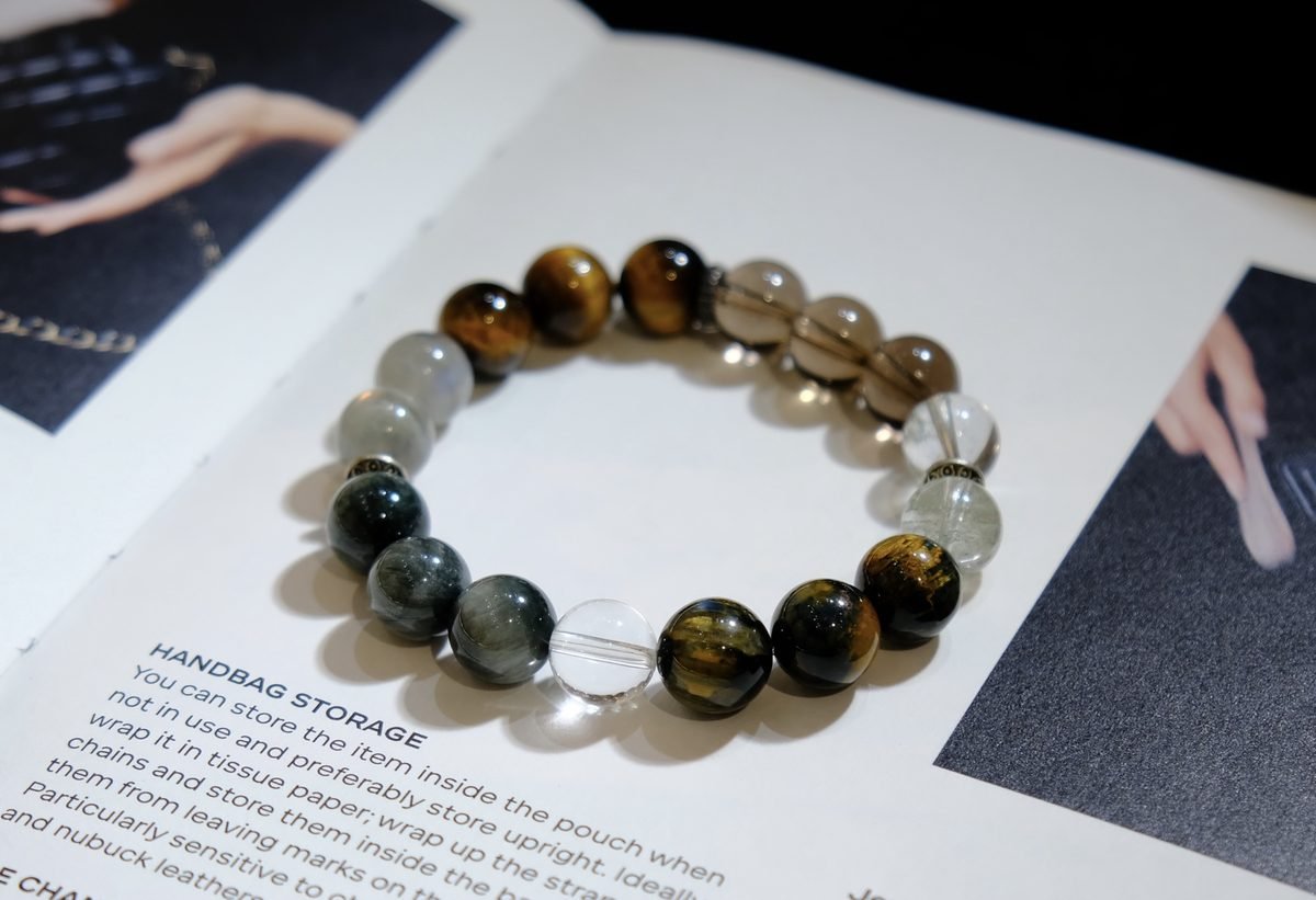 10mm 7 Chakra Balancing Bracelet with Rainbow Moonstone & Smoky Quartz - Image 2