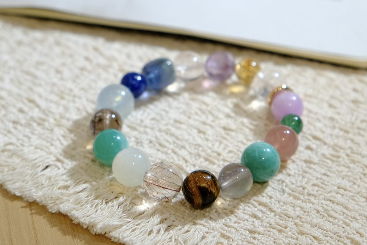 13mm 7 Chakra Balancing Bracelet — Ref. 00192