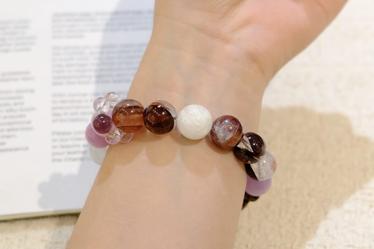 14mm Amethyst Bracelet with Clear Quartz & Kunzite - Image 6