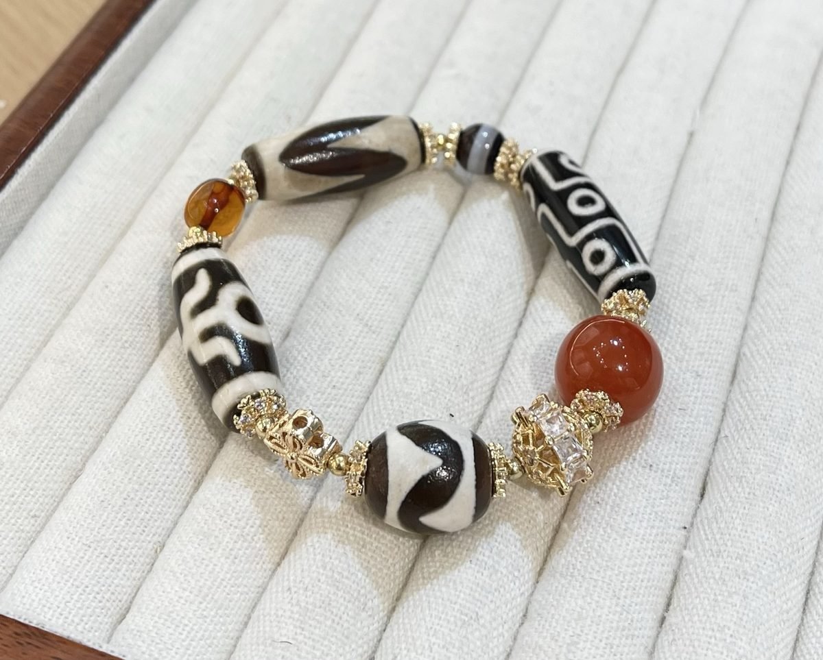 7 Chakra Balancing Bracelet with Red Agate