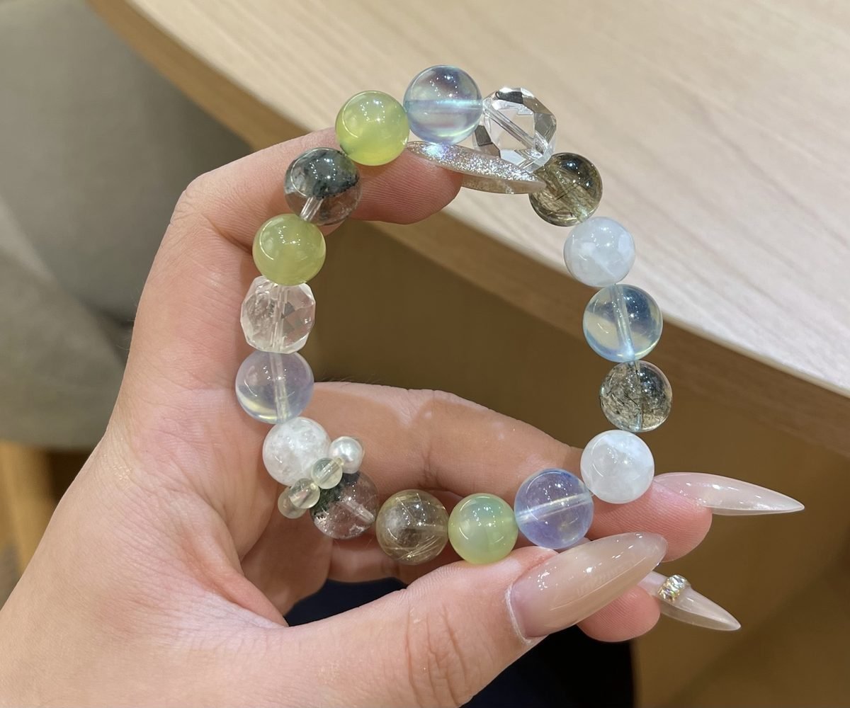 10mm 7 Chakra Balancing Bracelet with Green Phantom Quartz & Rutilated Quartz — Ref. 00416 - Image 2