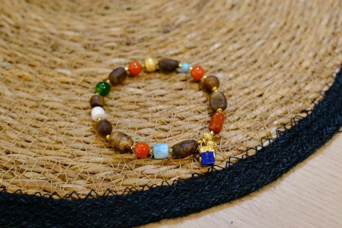 7 Chakra Balancing Bracelet with Agarwood & Larimar - Image 4