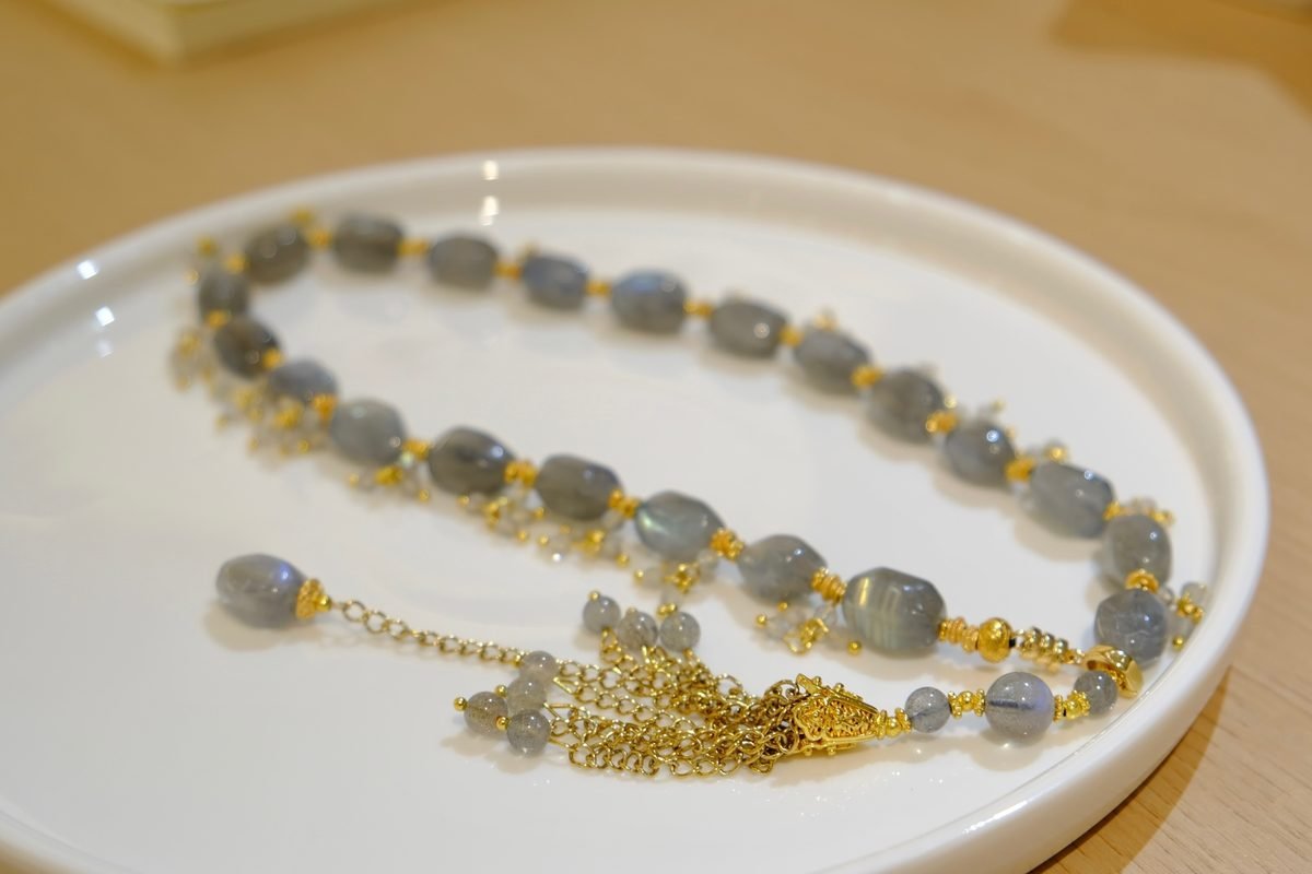 Rainbow Moonstone Necklace with Labradorite — Ref. 00539