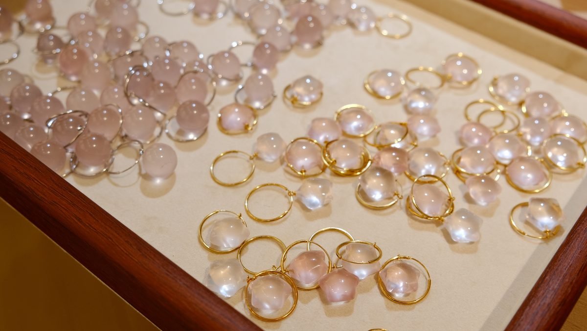 Glass-Clear Rose Quartz Earrings