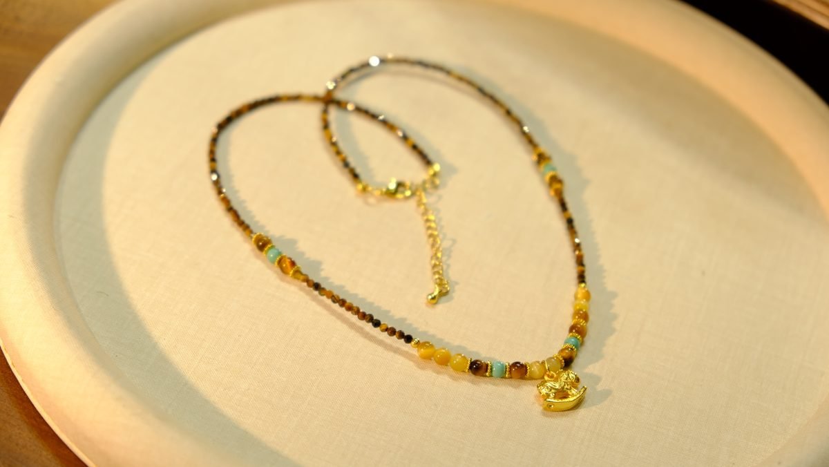 2.5-4mm Citrine Necklace with Tiger Eye