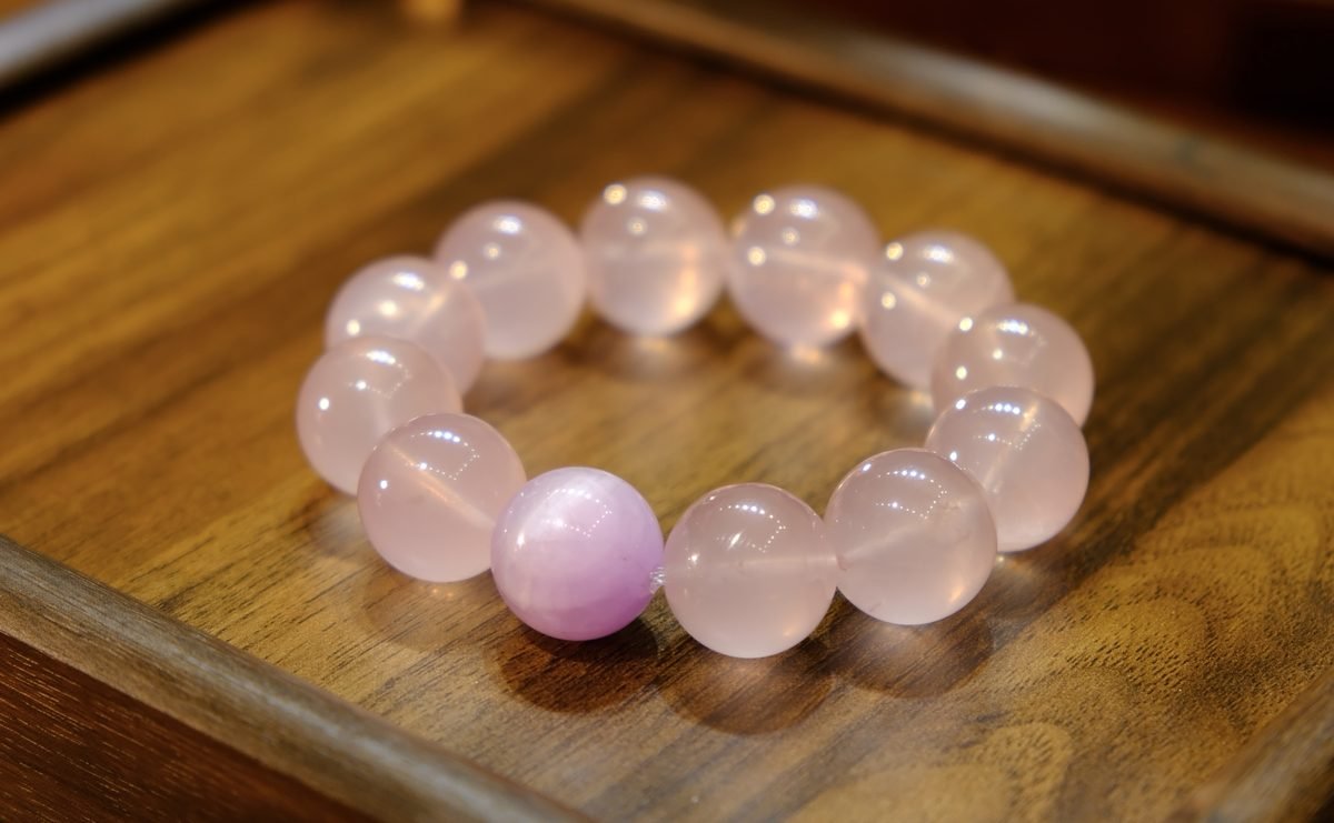 17.2mm Rose Quartz Bracelet with Kunzite - Image 4