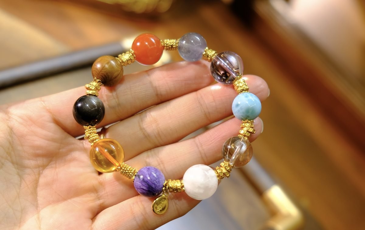 7 Chakra Balancing Bracelet with Amethyst & Rutilated Quartz — Ref. 00730 - Image 3