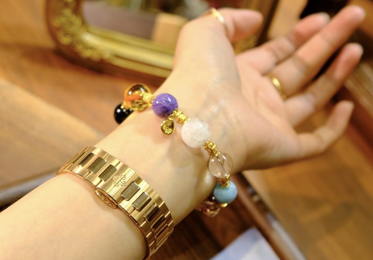 7 Chakra Balancing Bracelet with Amethyst & Rutilated Quartz — Ref. 00730 - Image 4