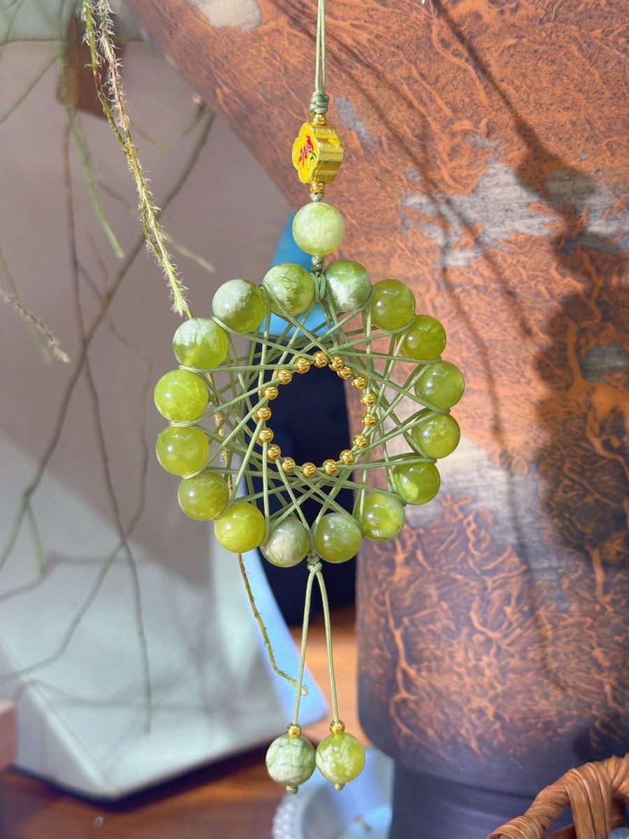 11mm Rainbow Moonstone Ornament