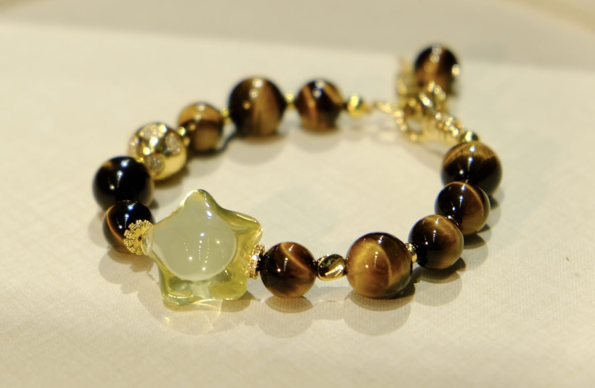 10-12mm Glass-Clear Citrine Bracelet with Tiger Eye
