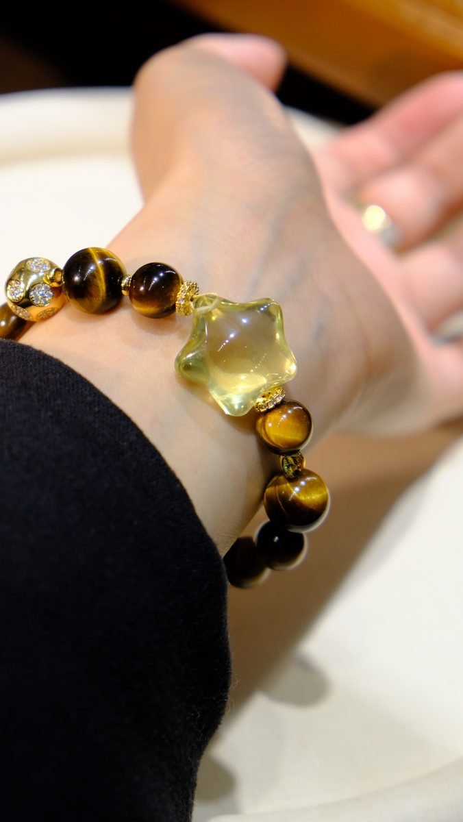 10-12mm Glass-Clear Citrine Bracelet with Tiger Eye - Image 3