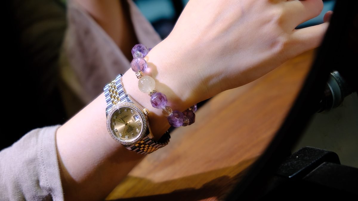 10-12mm Amethyst Faceted Bracelet with Clear Quartz & Rutilated Quartz - Image 4