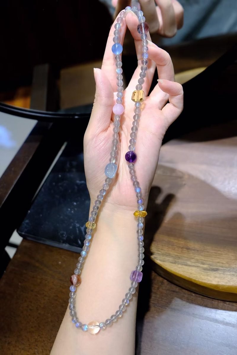 7 Chakra Balancing Bracelet with Rainbow Moonstone & Amethyst — Ref. 00992