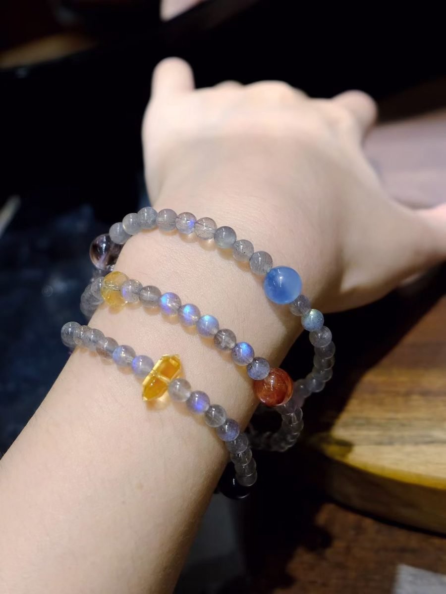 7 Chakra Balancing Bracelet with Rainbow Moonstone & Amethyst — Ref. 00992 - Image 4