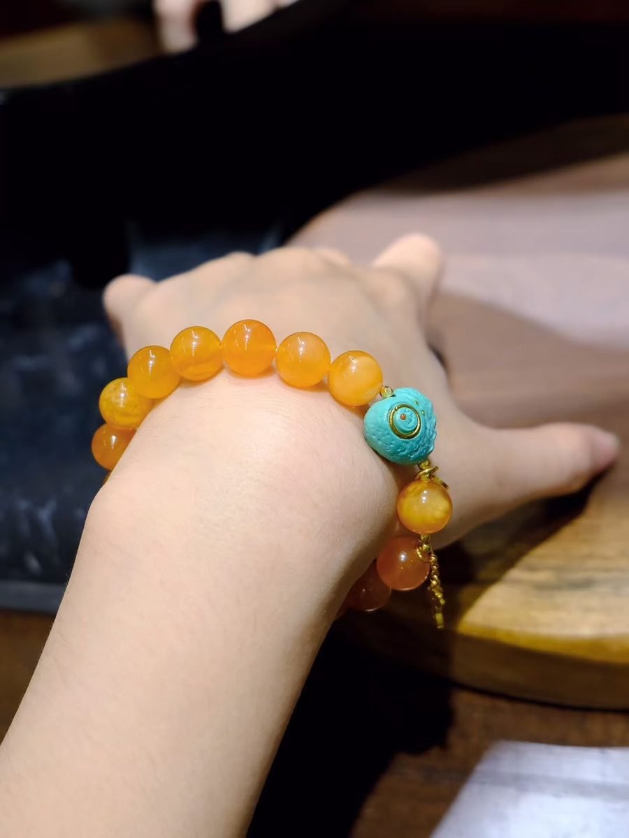 Rainbow Moonstone Bracelet with Amber - Image 5