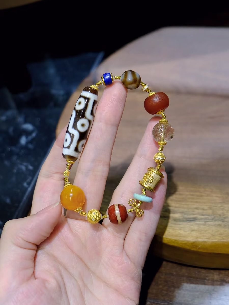 6-13mm 7 Chakra Balancing Bracelet with Rutilated Quartz & Lapis Lazuli