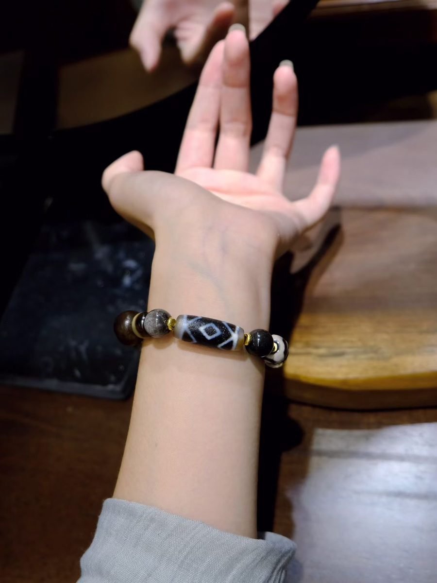 10-14mm 7 Chakra Balancing Bracelet with Black Obsidian & Smoky Quartz - Image 3