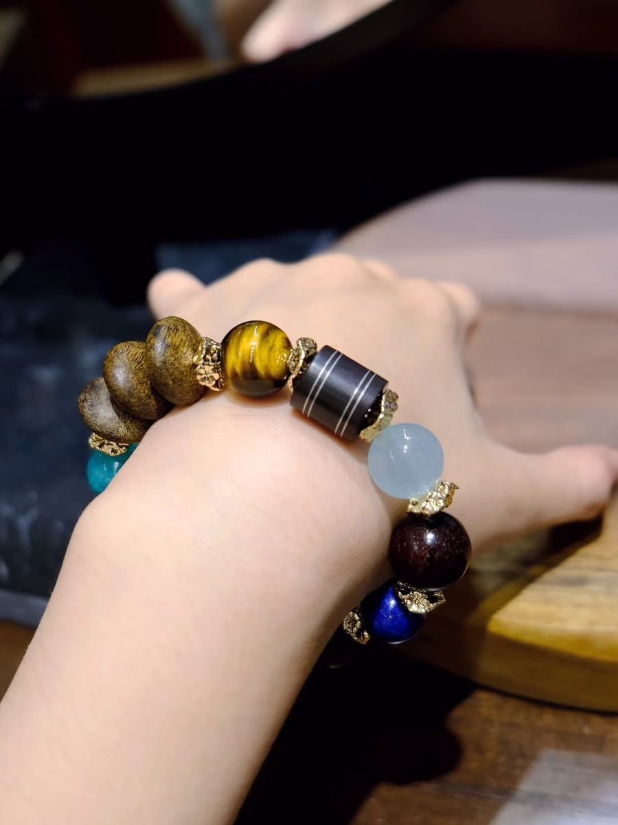 13mm 7 Chakra Balancing Bracelet with Smoky Quartz & Lapis Lazuli - Image 4
