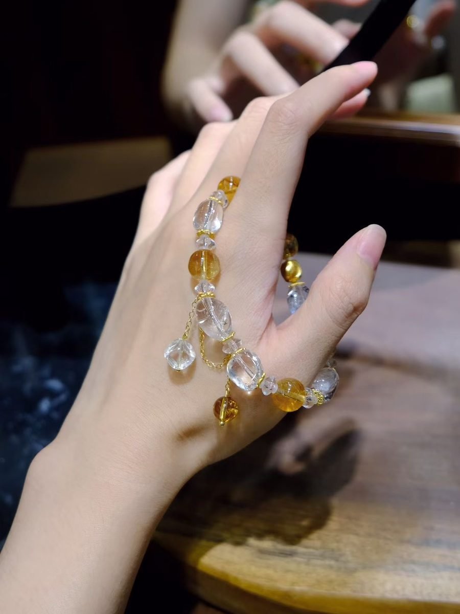 10mm Citrine Baroque Bracelet with Clear Quartz - Image 3