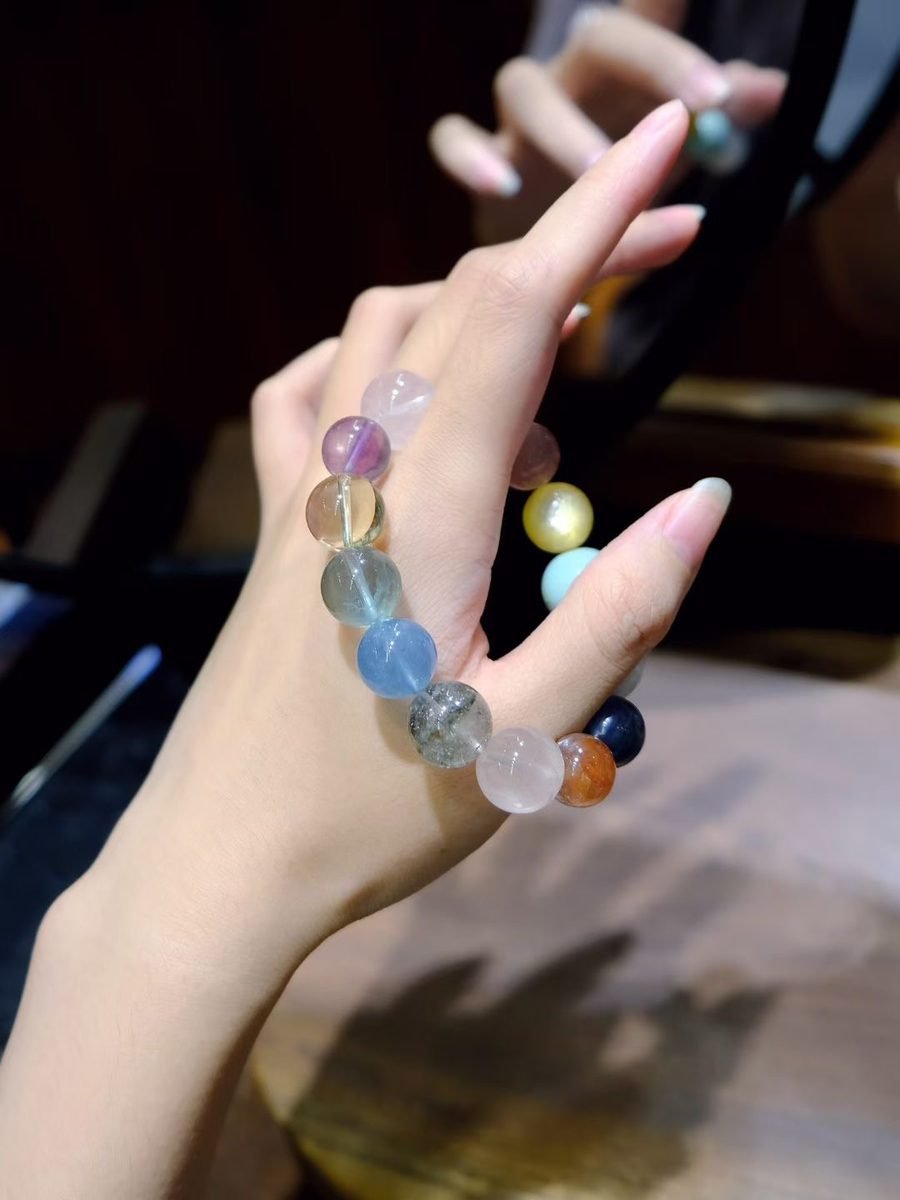 12-15mm 7 Chakra Balancing Bracelet with Green Phantom Quartz & Aquamarine - Image 2