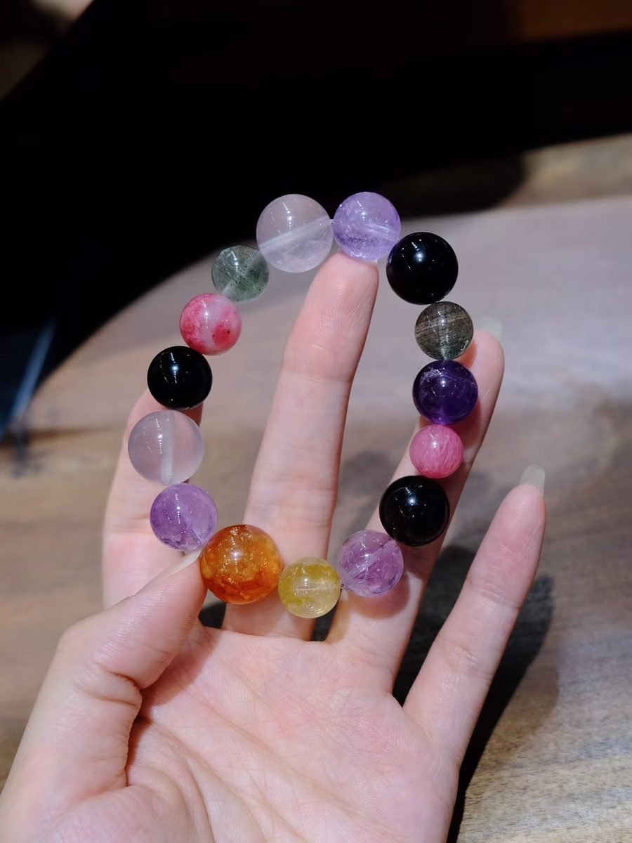 10-15mm 7 Chakra Balancing Bracelet with Green Phantom Quartz & Rose Quartz