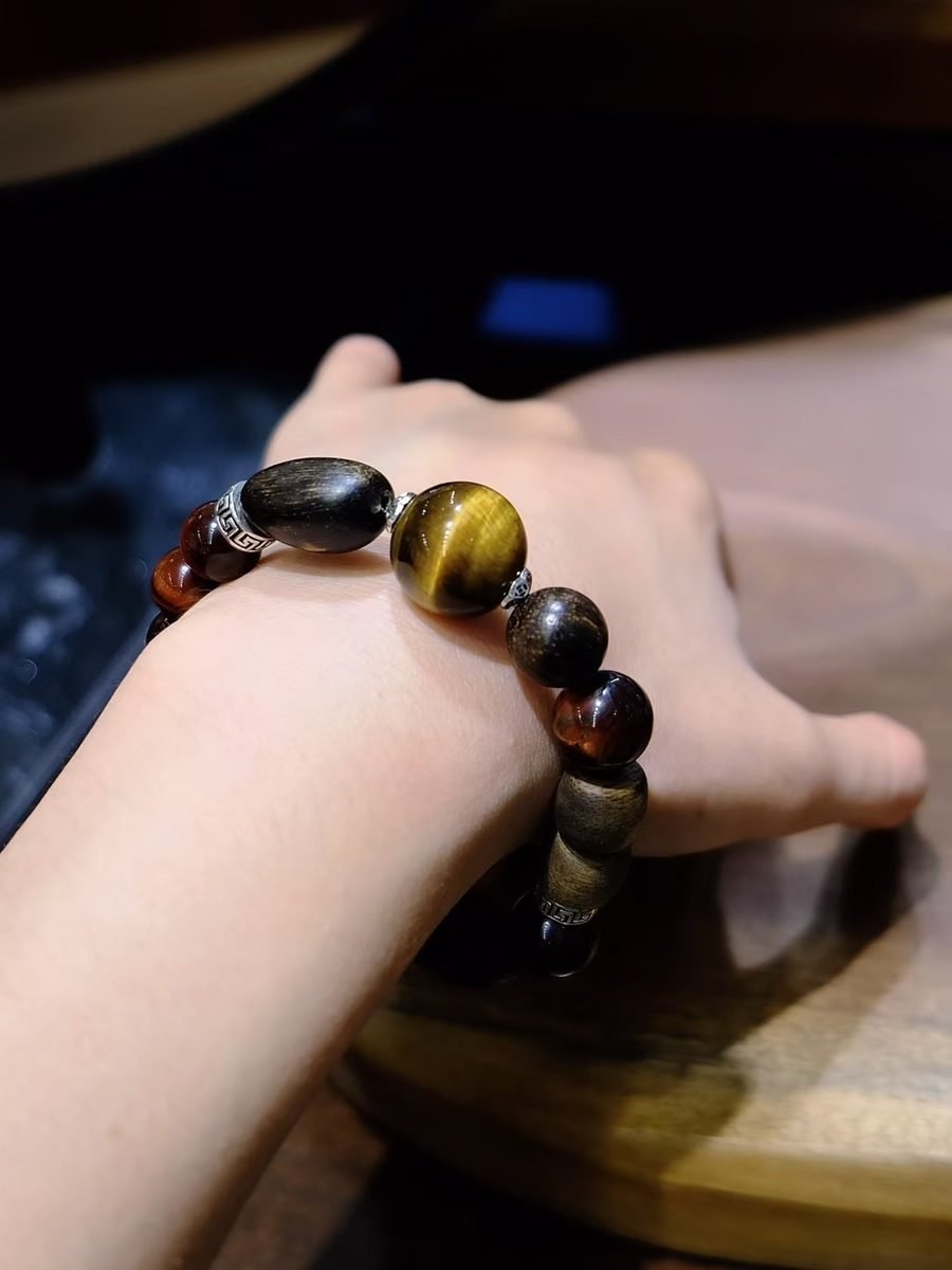 7 Chakra Balancing Bracelet with Rhodonite & Agarwood - Image 4