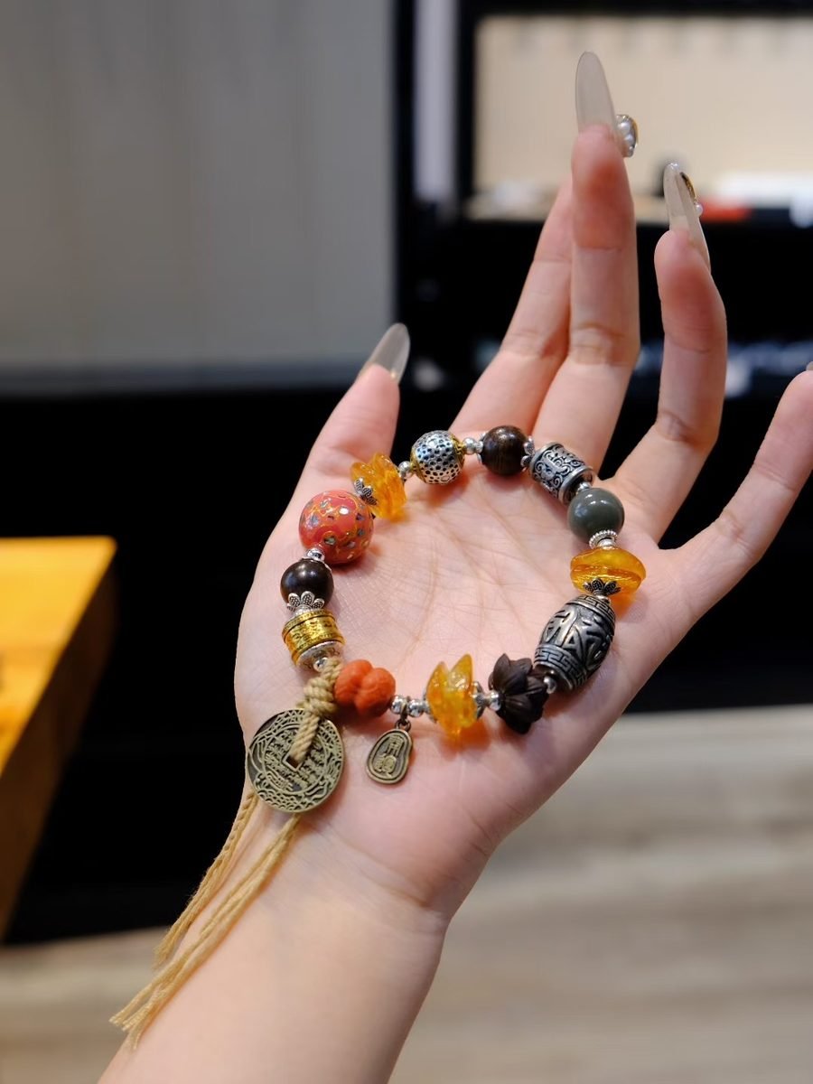 10-15mm 7 Chakra Balancing Bracelet with Red Agate & Agarwood