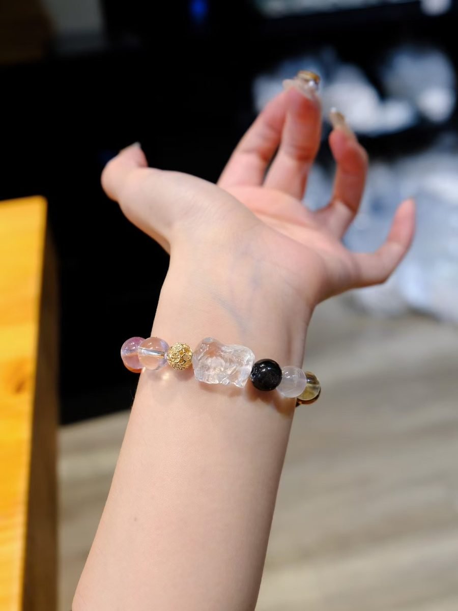 9-10mm Amethyst Bracelet with Clear Quartz - Image 4