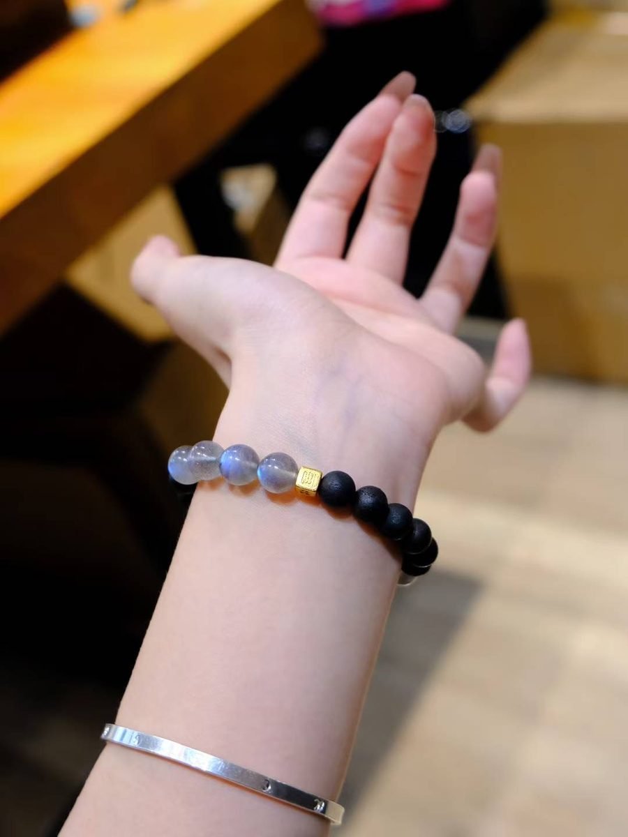 Rainbow Moonstone Bracelet — Ref. 01789 - Image 4