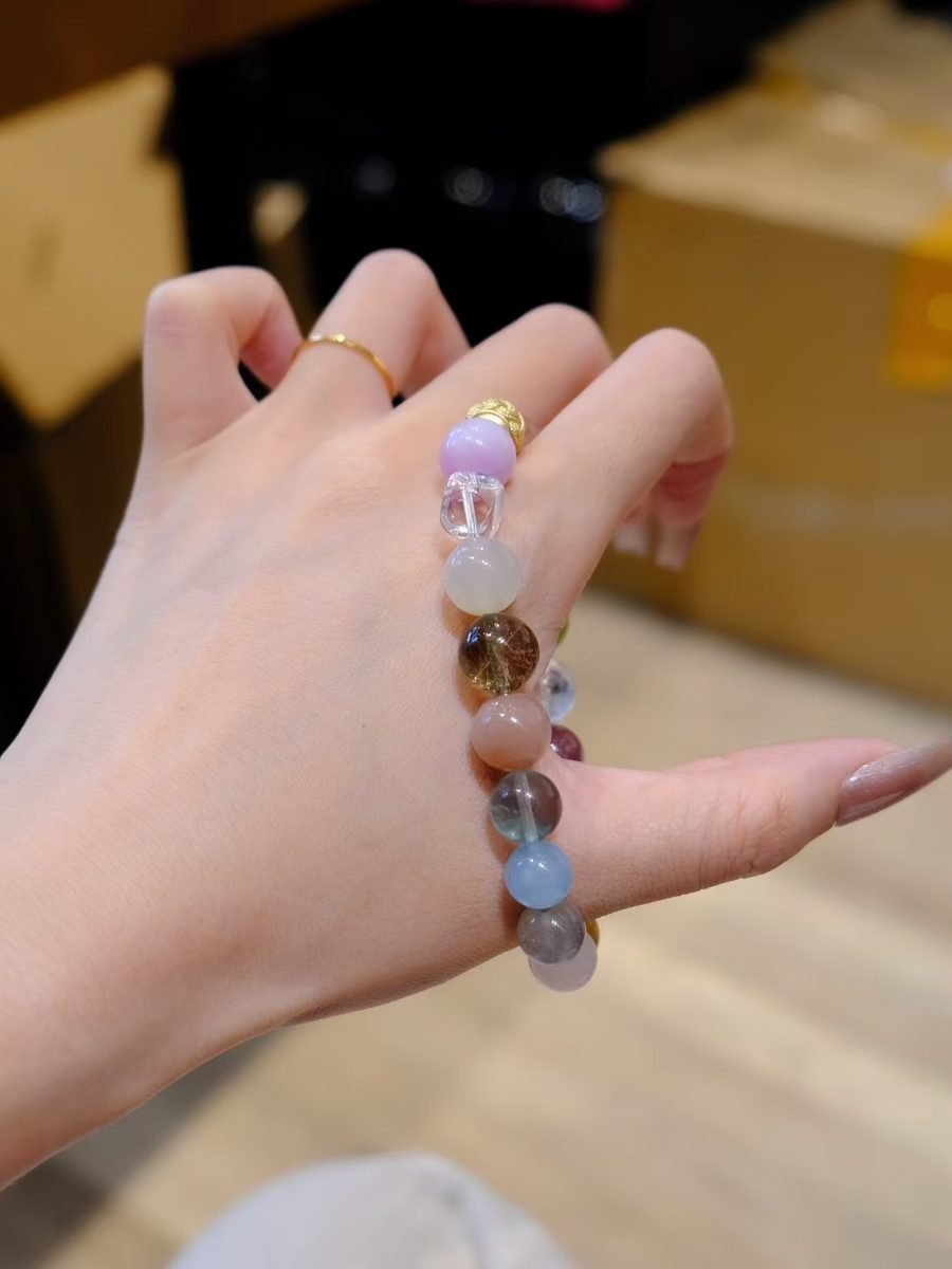 10mm 7 Chakra Balancing Bracelet with Amethyst & Clear Quartz — Ref. 01851 - Image 3