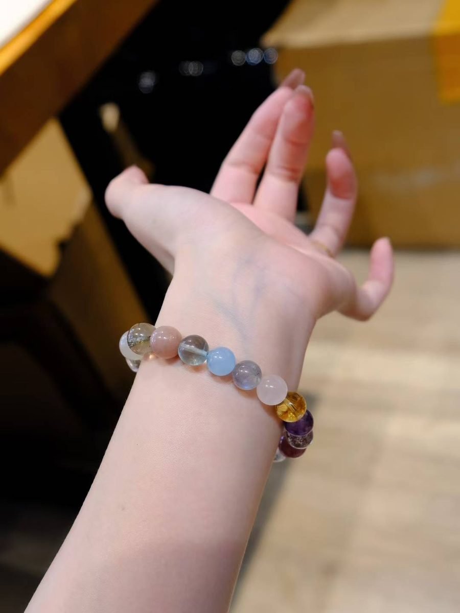 10mm 7 Chakra Balancing Bracelet with Amethyst & Clear Quartz — Ref. 01851 - Image 4