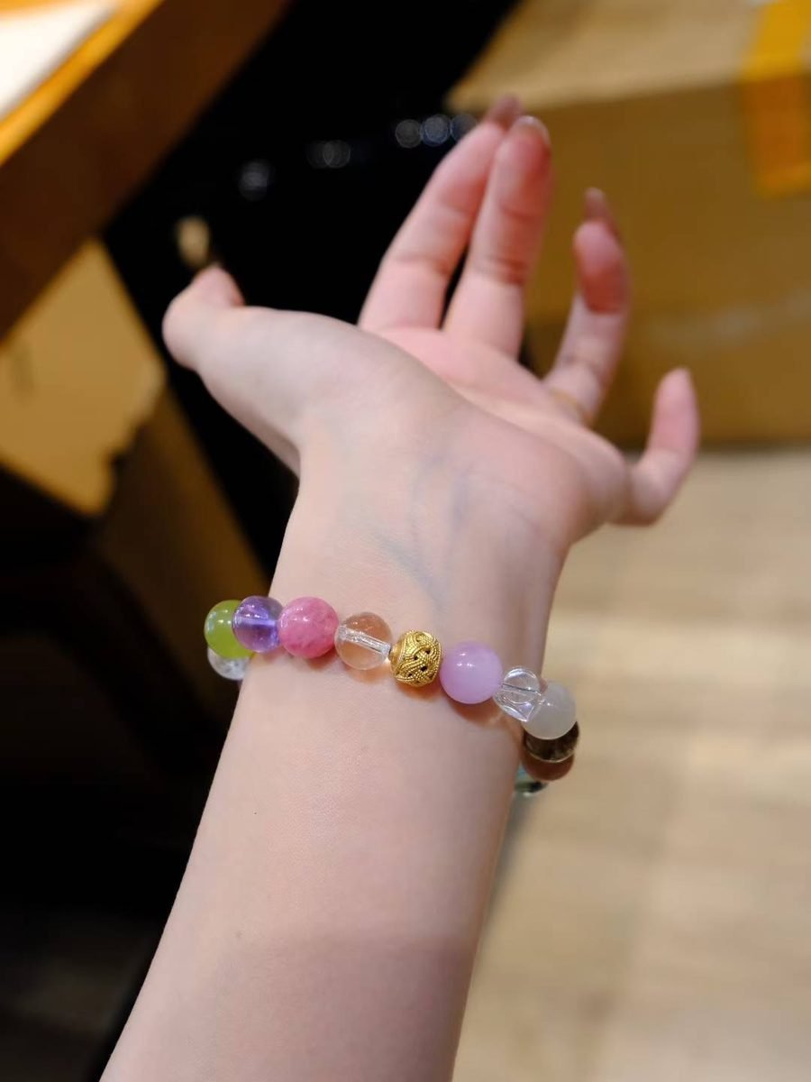 10mm 7 Chakra Balancing Bracelet with Amethyst & Clear Quartz — Ref. 01851 - Image 5