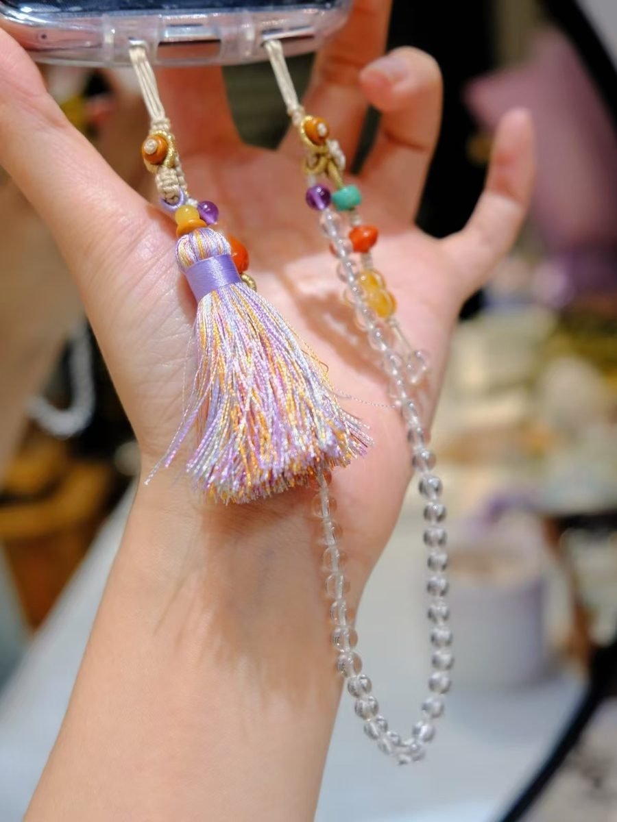 Ice-Crystal 7 Chakra Balancing Bracelet with Clear Quartz - Image 2