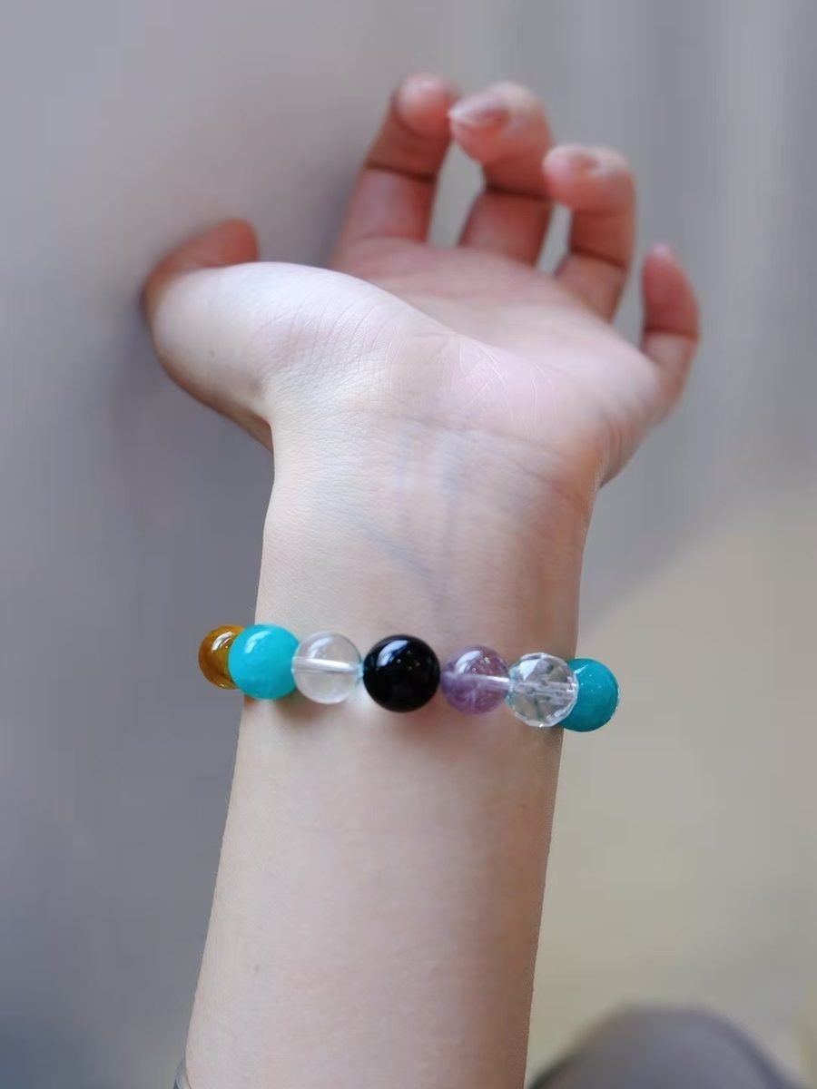 7 Chakra Balancing Bracelet with Rainbow Moonstone & Amethyst — Ref. 02281 - Image 3