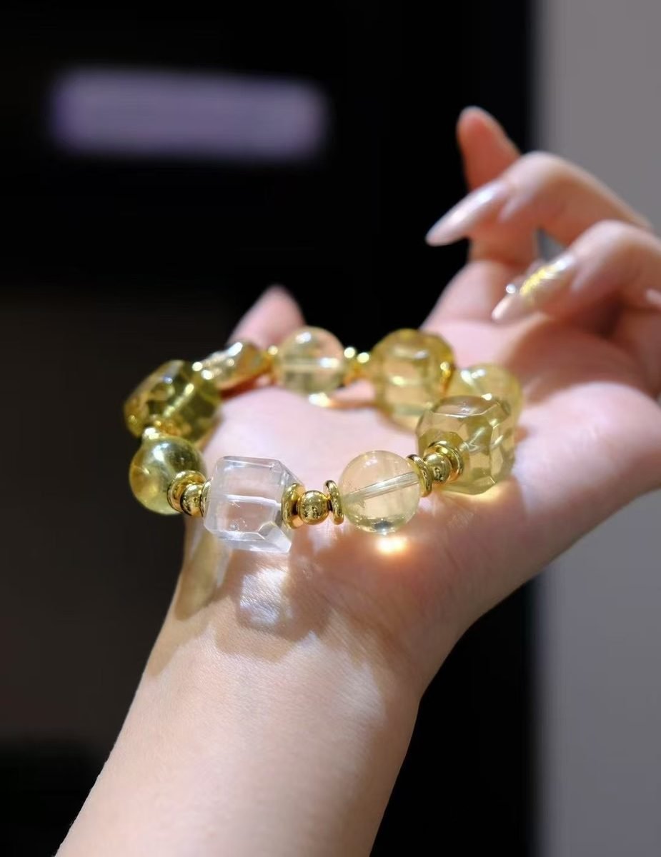 Glass-Clear Citrine Bracelet
