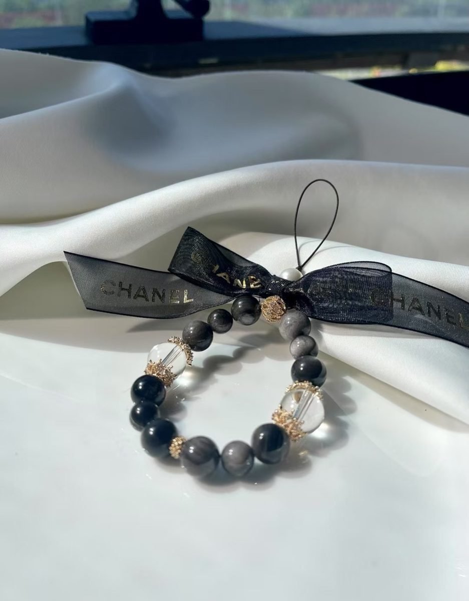 10-14mm Black Obsidian Ornament with Clear Quartz - Image 3