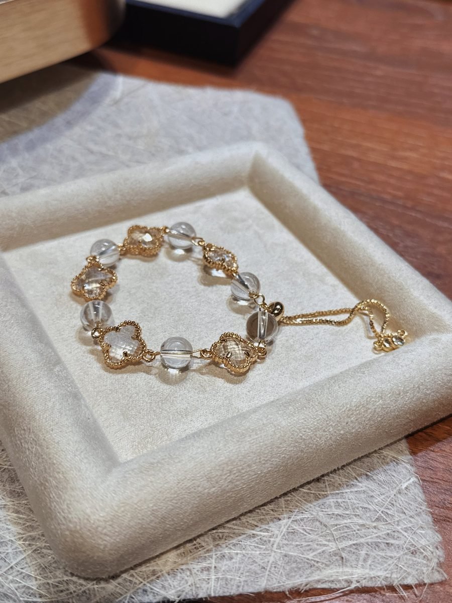 8mm Rose Quartz Bracelet with Amethyst & Clear Quartz — Ref. 02644