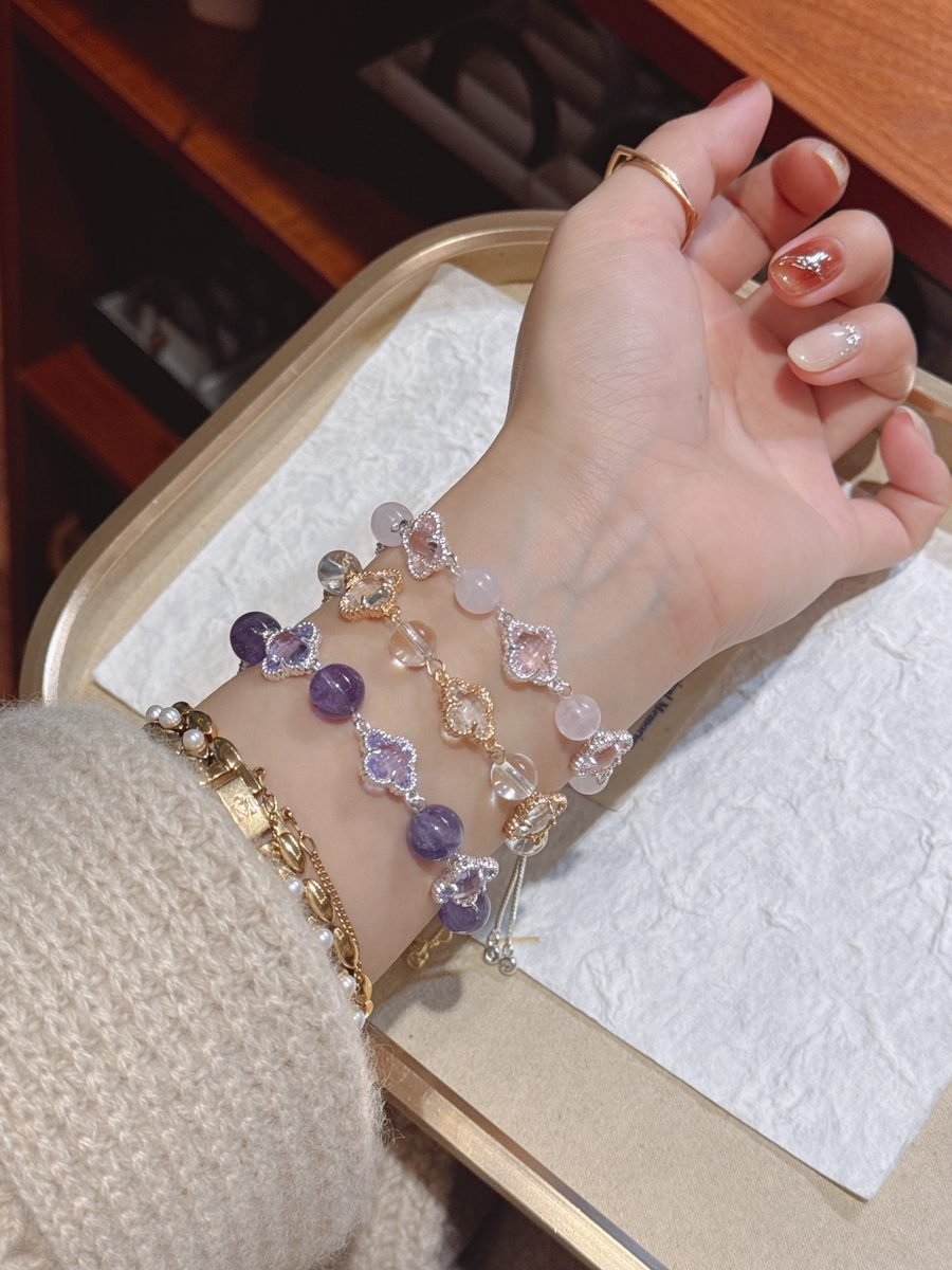 8mm Rose Quartz Bracelet with Amethyst & Clear Quartz — Ref. 02644 - Image 5
