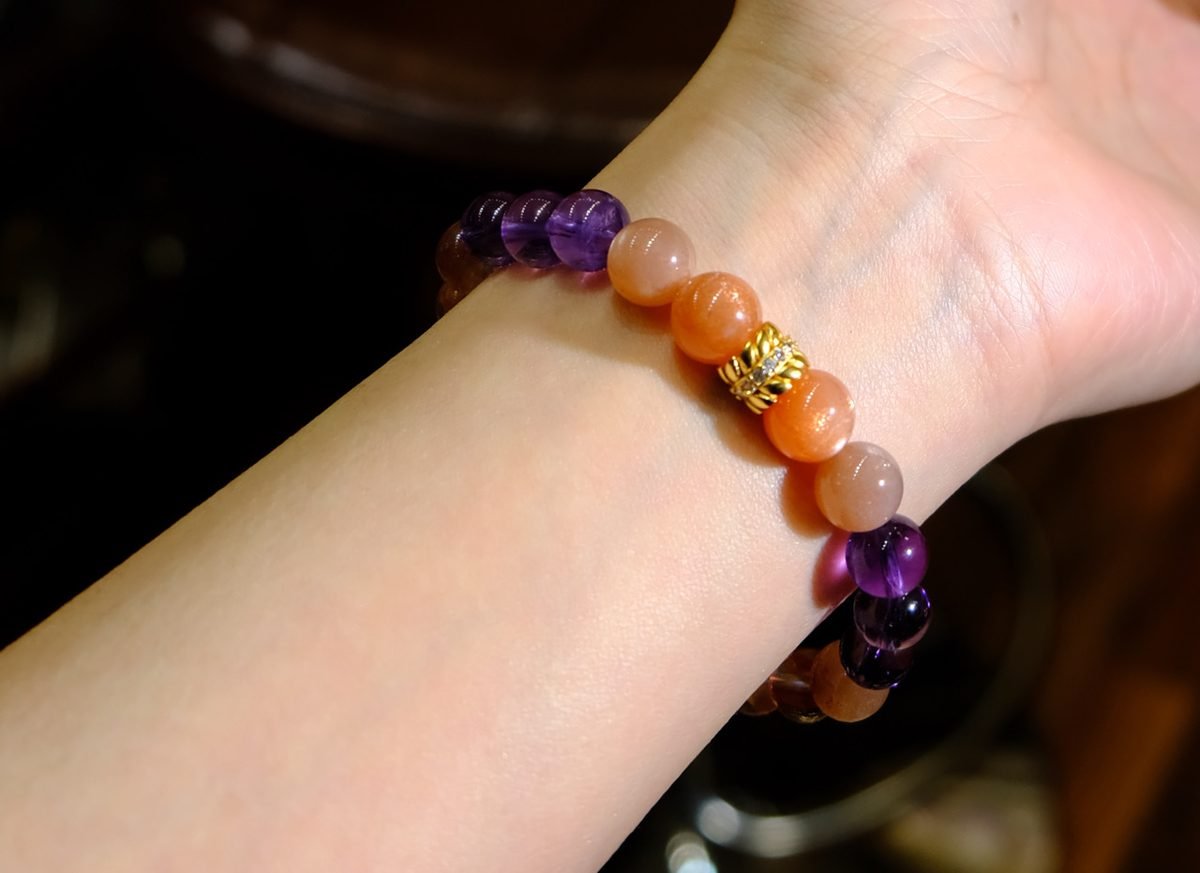 8-10mm Rainbow Moonstone Bead Strand with Amethyst & Rutilated Quartz - Image 3