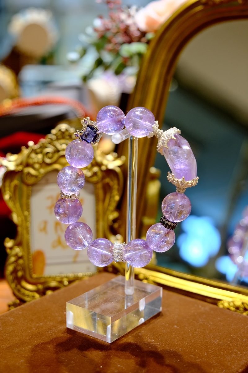 15mm Ice-Crystal Amethyst Bracelet